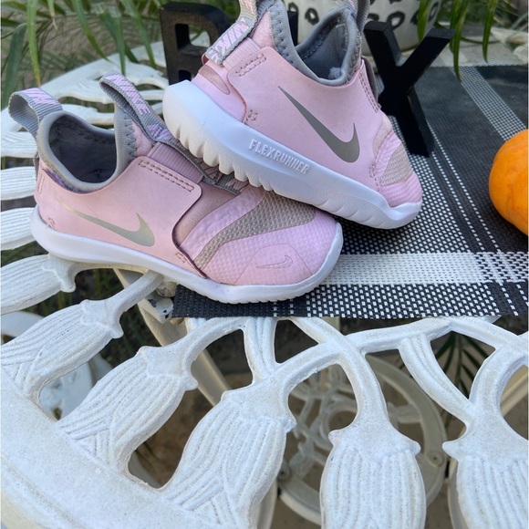 Nike Flex Runner 7C Pink Foam/Metallic Silver Sneakers. Gently used toddler - Picture 2 of 7